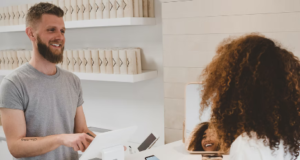 How To Choose The Right Payment Processing Solution For Your Business