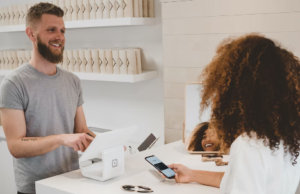 How To Choose The Right Payment Processing Solution For Your Business