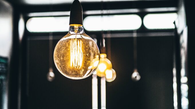 HOW TO LOWER YOUR SMALL BUSINESS ELECTRICITY BILLS