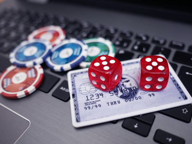 Things That You Need To Keep In Mind When Gambling Online - Finance  Reference