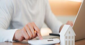 Five Ways A Mortgage Broker Can Help You Get Into Your New Home Fast