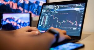 Condor vs Iron Condor Condor vs Iron Condor