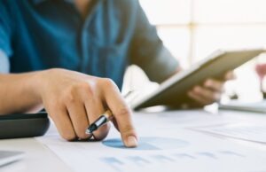 Understanding the Difference Between Time Weighted Return and Money Weighted Return Time Weighted Return vs Money Weighted Return