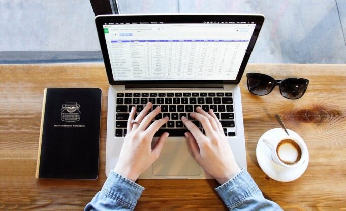 CFA vs ACCA: What’s the Difference and Which Exams Should You Take?