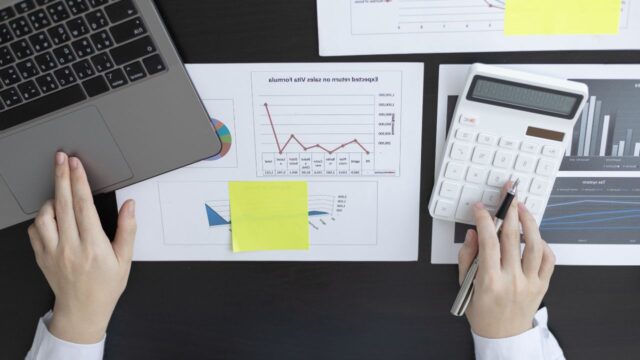Accrued revenue Accrued revenue