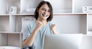 Retention bonus: Features, Benefits, and Implications retention bonus