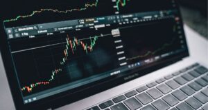 How to Trade the Three White Soldiers Candlestick Pattern three white soldiers