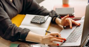 Factors That Affect the Cost of Eyelid Surgery