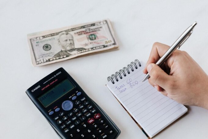 Pay Cut Laws in Ontario – Your Rights if Your Employer Reduces Your Wages