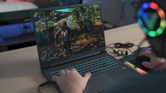 Safety Tips for Playing Online Games – Top Dangers on the Web