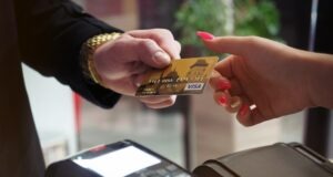 Expert Credit Card Tips to Help You Save Money