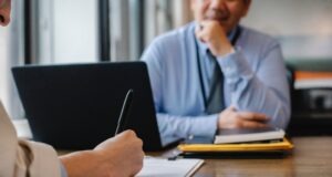 4 Factors Lenders Consider When Reviewing Personal Loan Applications