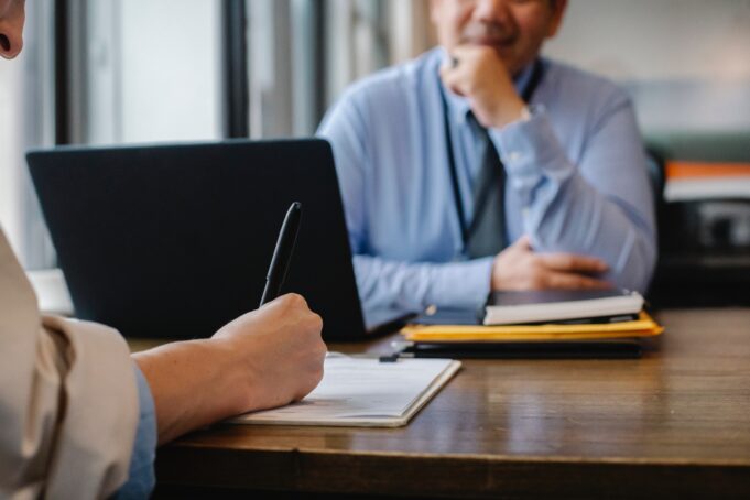 4 Factors Lenders Consider When Reviewing Personal Loan Applications