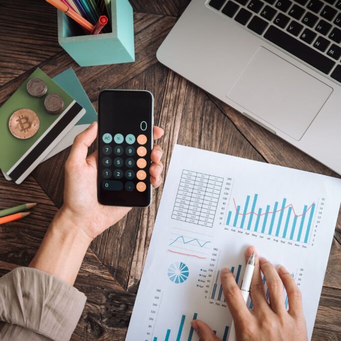 Contribution margin vs Gross margin