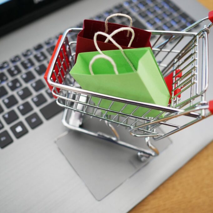 Offerup vs Facebook marketplace Offerup vs Facebook marketplace