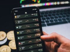 Uphold vs Coinbase: Which is Better for You?