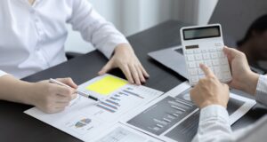 The Pros and Cons of Buying in Shares vs. Dollars Buying in Shares vs. Dollars