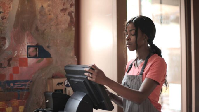 Can You Cash a Cashier’s Check Immediately? Cash a Cashier's Check Immediately