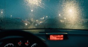 Damaged windshield on car rental Damaged windshield on car rental