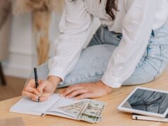 Do I Endorse a 401k Rollover Check? Endorse a 401k Rollover Check