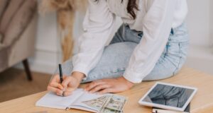 Do I Endorse a 401k Rollover Check? Endorse a 401k Rollover Check