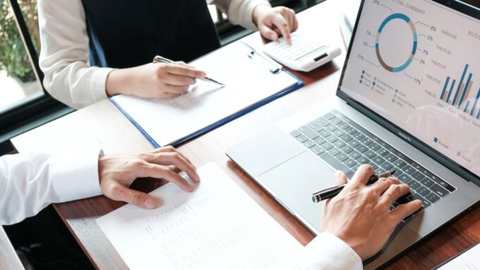 Money Market Settlement Fund: Should You Reinvest or Withdraw? Money Market Settlement Fund