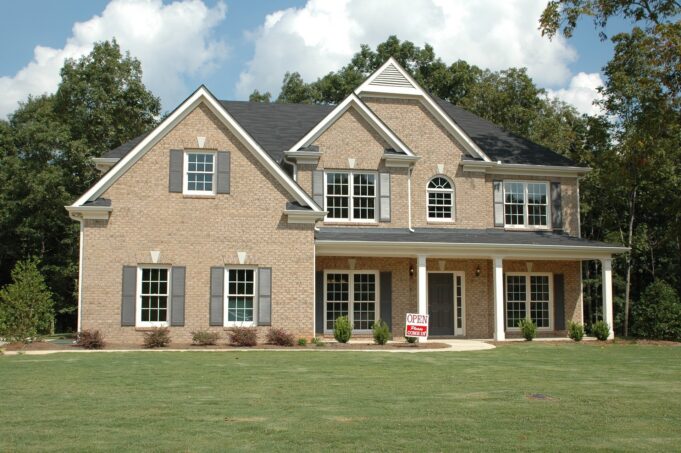 Selling Your House? Here Are Some Tips for a Smooth Sale