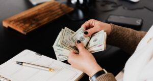 How to Safely Send Cash by Mail How to Safely Send Cash by Mail