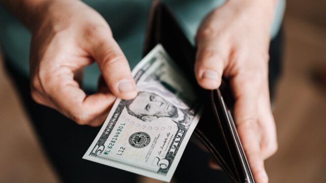 Money Spending Addiction Money Spending Addiction