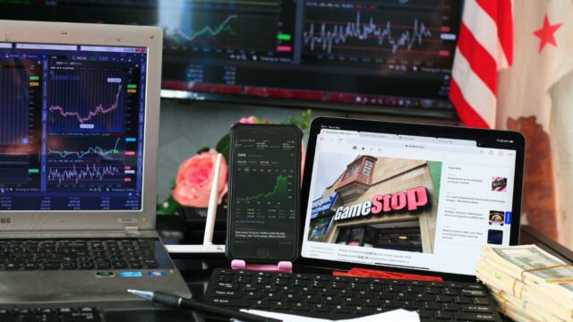 GameStop Saga what does shorting a stock mean gamestop