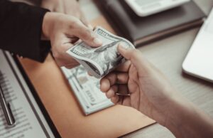 How Does a Pawn Loan Work? How Does a Pawn Loan Work