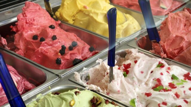 How Much Do Ice Cream Shops Make A Year?