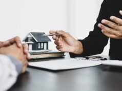 Is It Worth Becoming a Real Estate Agent? Is It Worth Becoming a Real Estate Agent?