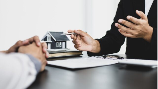 Is It Worth Becoming a Real Estate Agent?