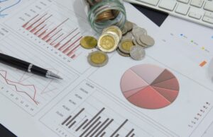 The Benefits and Risks of Non-Accredited Investing Non-Accredited Investing