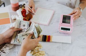 What to Do If You Don’t Make Enough Money to Pay Your Bills You Don't Make Enough Money to Pay Your Bills