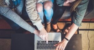 How Hiring Professionals Can Help You Sell Your Home Faster