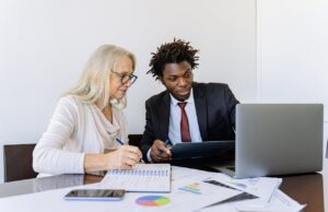 The Pros and Cons of Incorporating for Tax Purposes in Canada