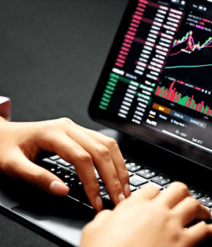 How to Protect Your Money as a College Student Investor?