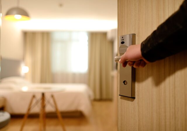 hotel-g5504af641_1280