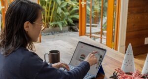 How to Adapt and Succeed: Staying Competitive in a Changing Business Landscape