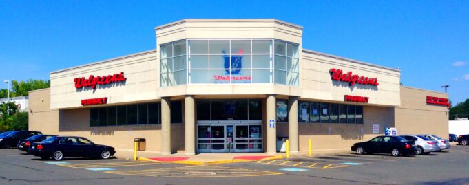 Does Walgreens Cash Checks In 2023? Complete Guide walgreens Cash Checks