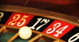 What Are the Key Factors to Consider When Choosing an Online Casino?