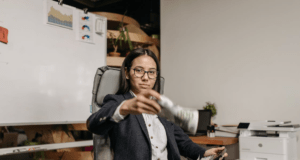 7 Ways to Cut Monthly Expenses and Boost Savings