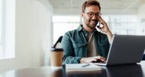 Reasons You Should Hang On To Your Landline Phone