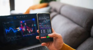 Before You Bet: A Beginner’s Guide to Understanding Crypto’s Volatility and Risk