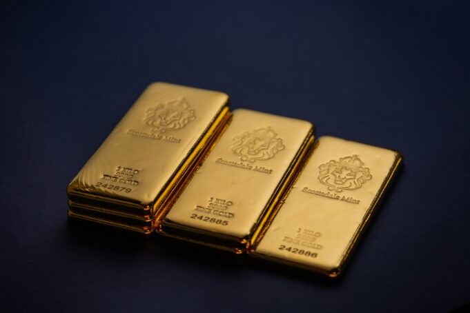 Investing in Gold: How to Secure Your Wealth in Uncertain Times