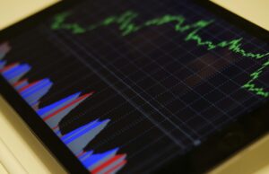 5 Major Financial Trends Investors Need to Watch Right Now